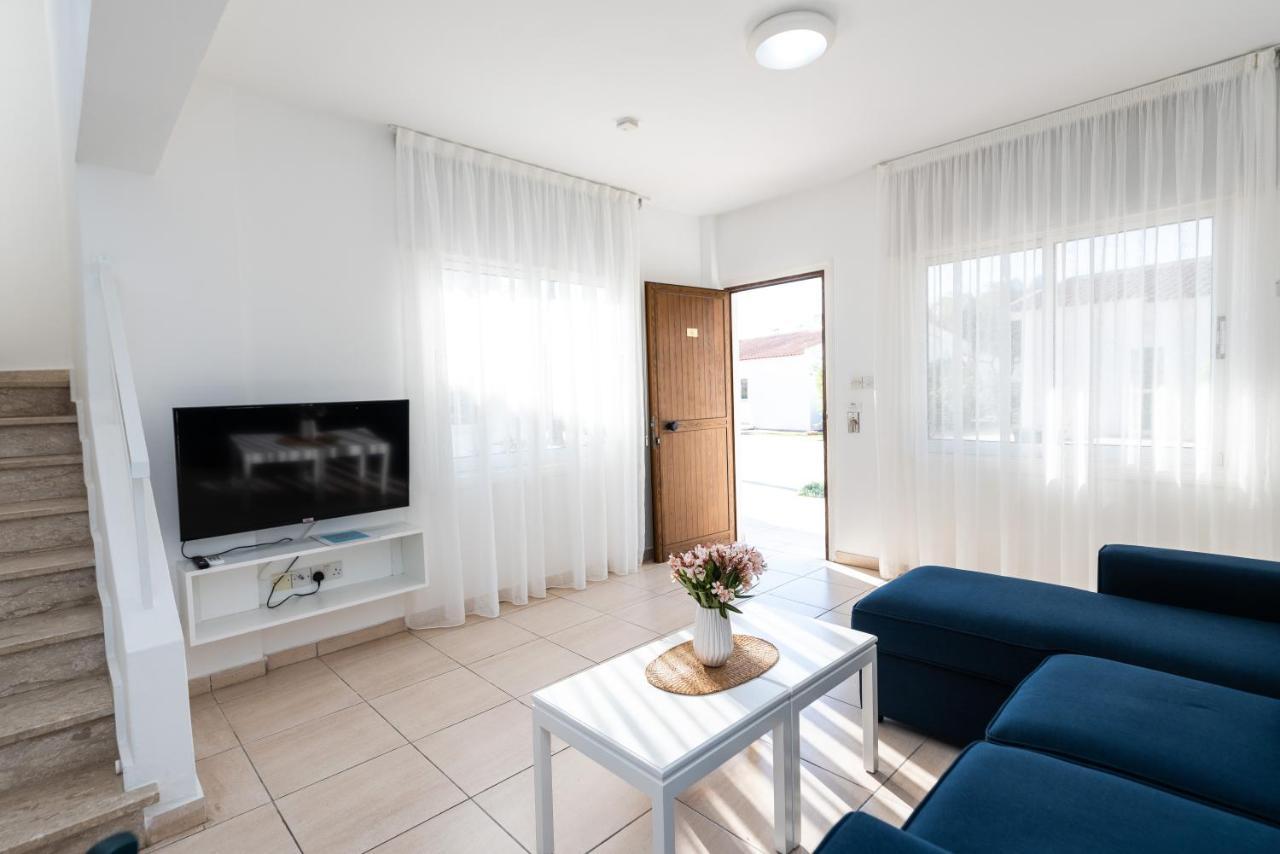 Fig Tree Z Holiday Resort Paralimni Luaran gambar