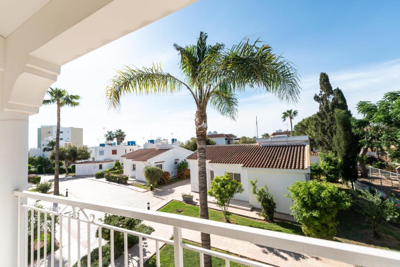 Fig Tree Z Holiday Resort Paralimni Luaran gambar